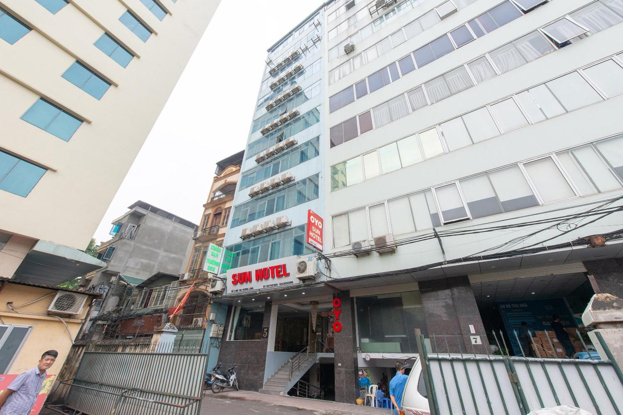Capital O 417 Truong Son Hotel ฮานอย ภายนอก รูปภาพ