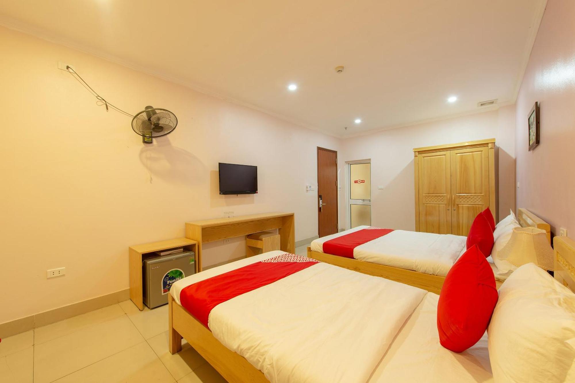 Capital O 417 Truong Son Hotel ฮานอย ภายนอก รูปภาพ
