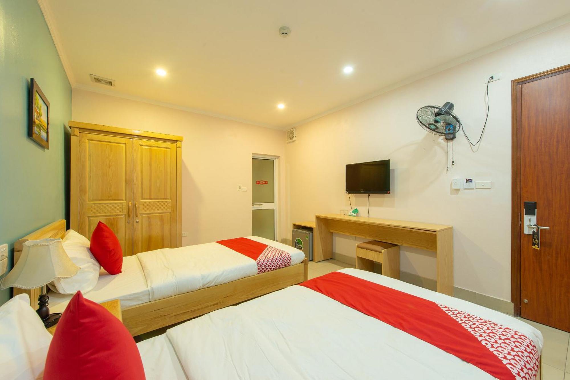 Capital O 417 Truong Son Hotel ฮานอย ภายนอก รูปภาพ