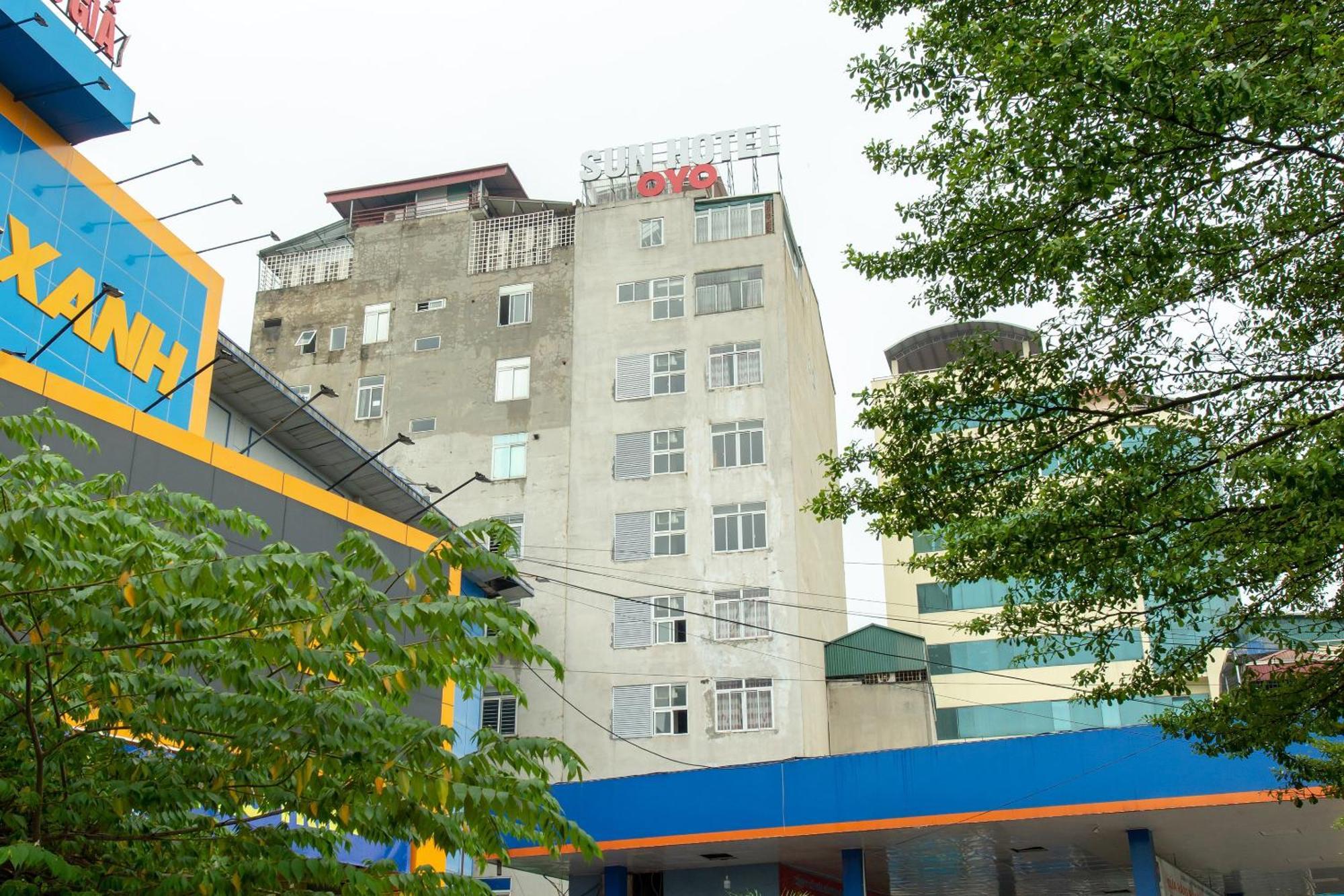 Capital O 417 Truong Son Hotel ฮานอย ภายนอก รูปภาพ